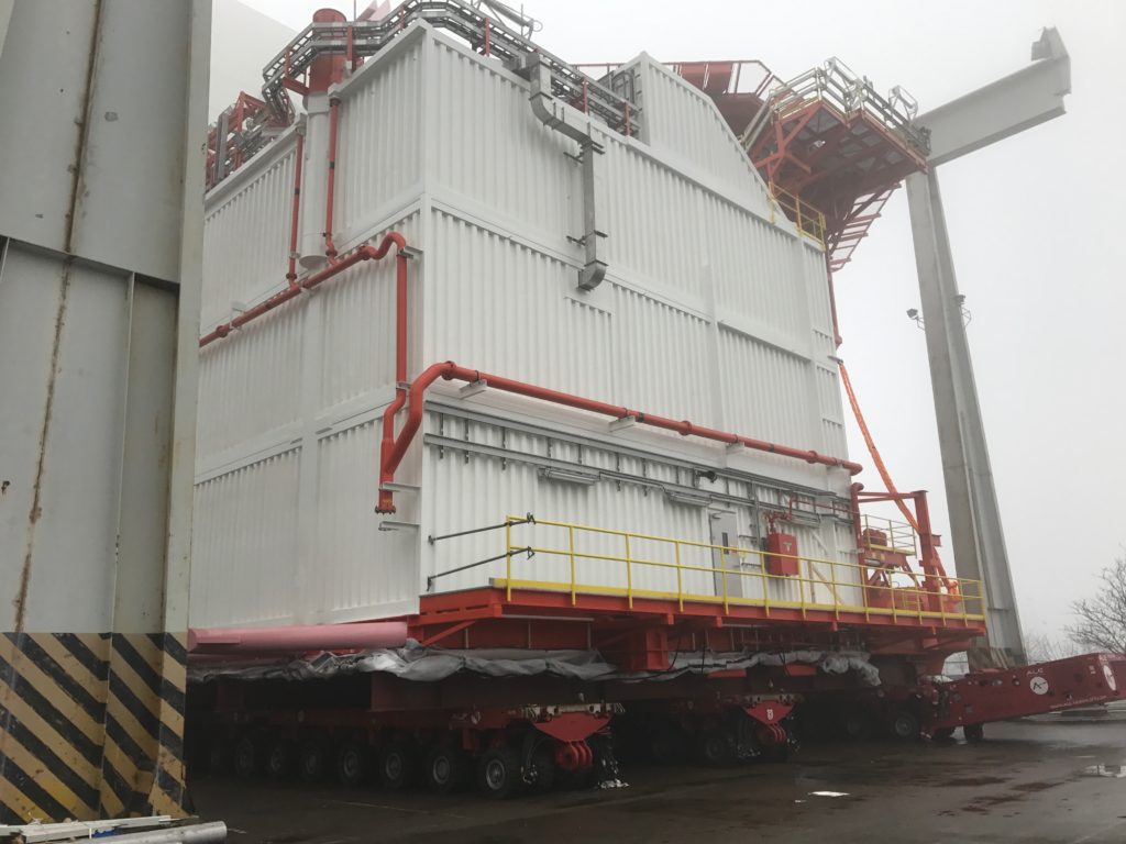 Offshore bostadsmodul med rörsystem och brandsäkerhetsinstallation av Codex Group OU