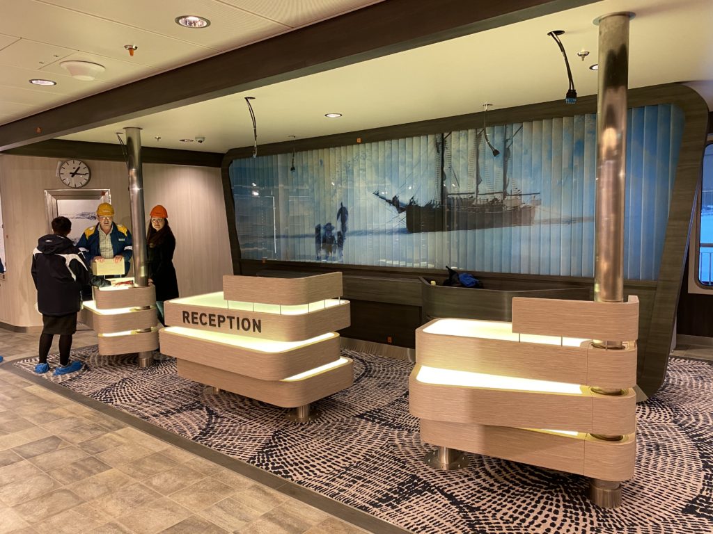 Reception på fartyg installerad av Codex Group OU:s montörer under modulärt inredningsprojekt